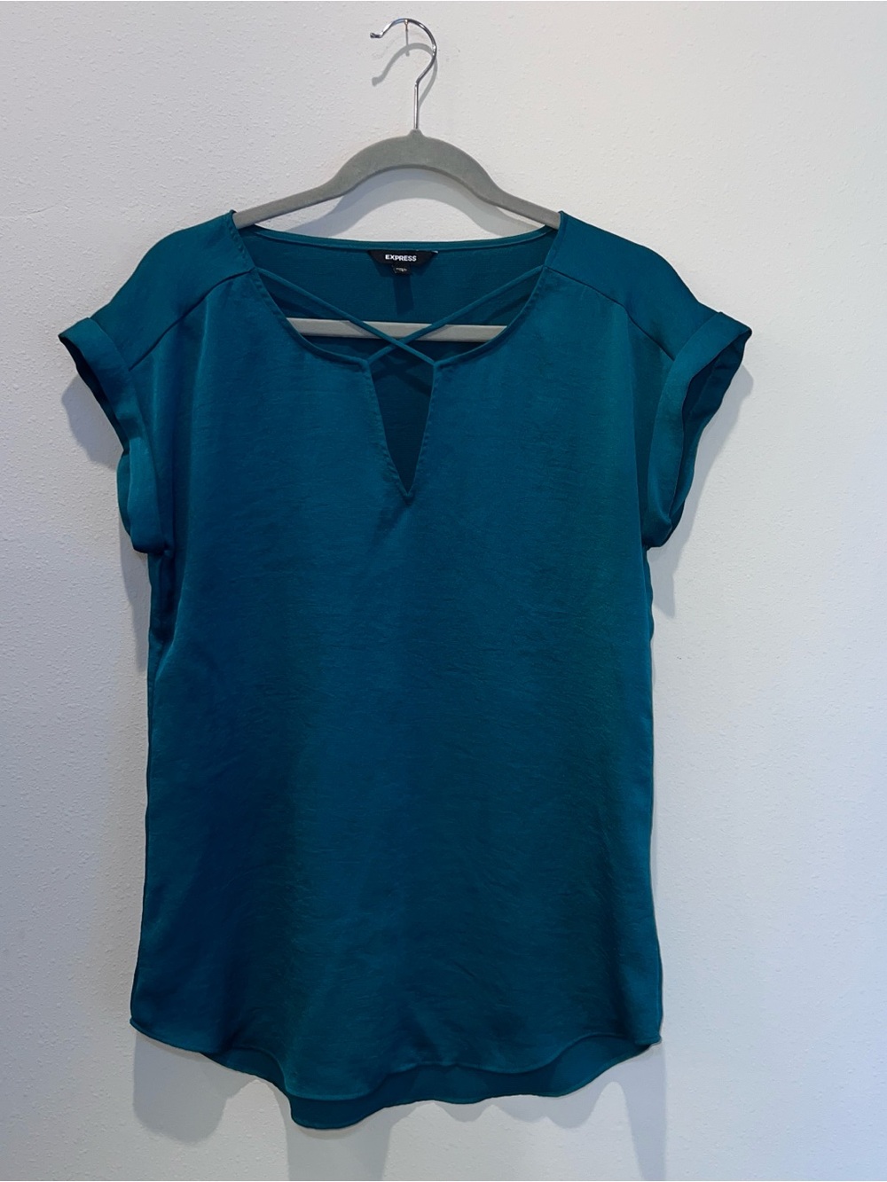 Express Women’s Green Short Sleeve Silky Blouse Size Small